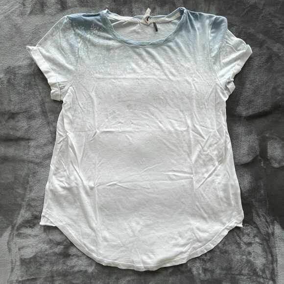 ANTHRO Akemi + Kin Tshirt Opening Day Tee Blue Floral Ombre Modal Womens Size M - Picture 2 of 11